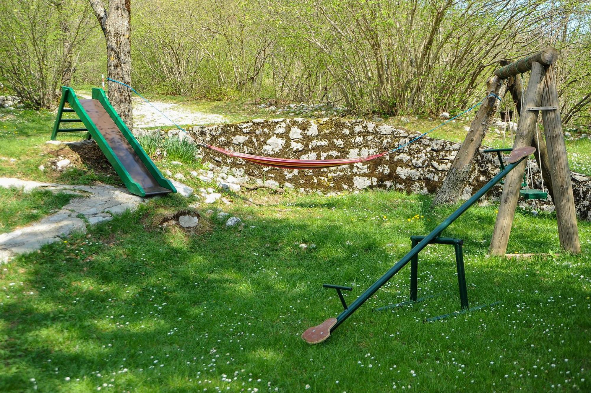 Villa Lovcen4Me Cetinje Exterior foto